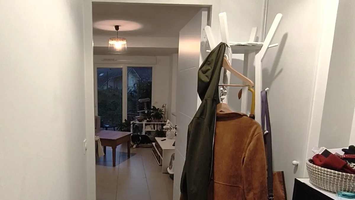 Photo 8