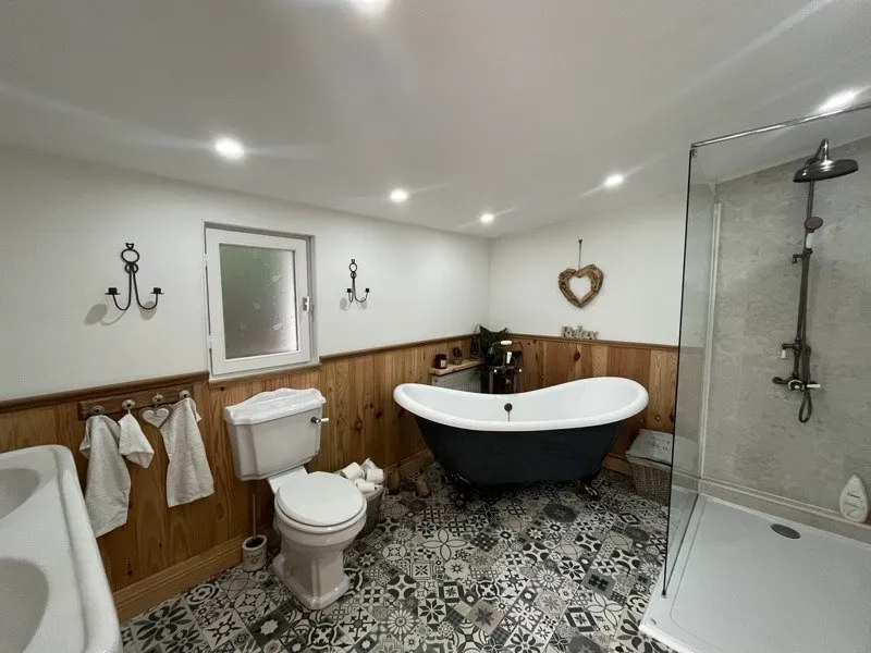 Photo 6