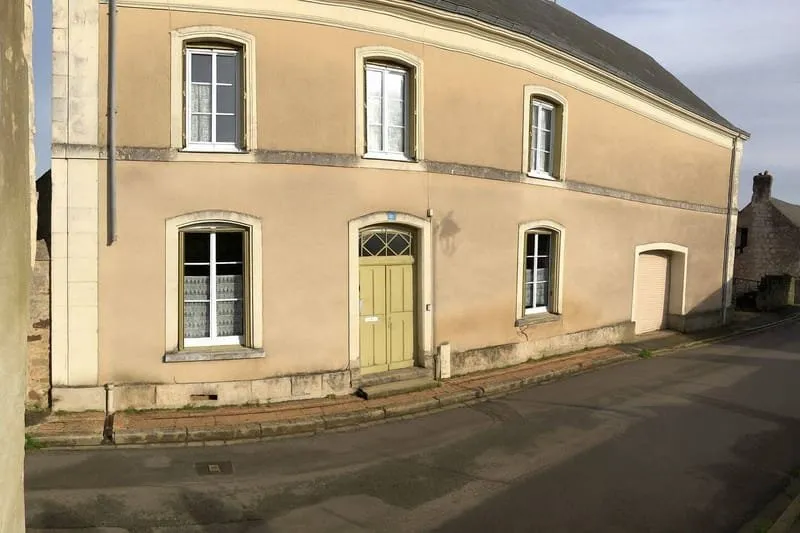 Photo 1
