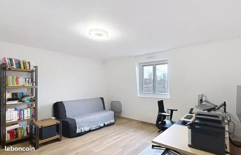 Photo 1