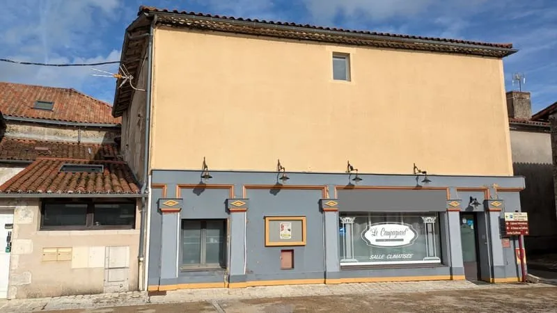 Photo 1