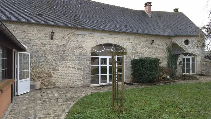 Photo 1