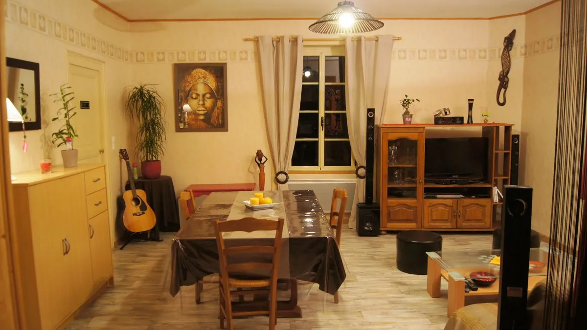 Photo 1