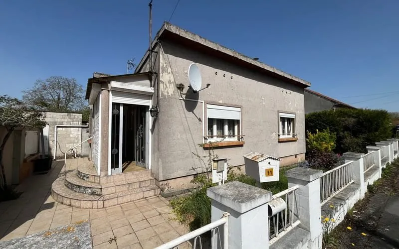 Photo 1