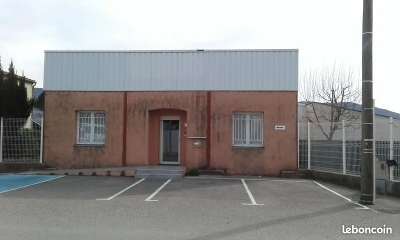 Photo 1