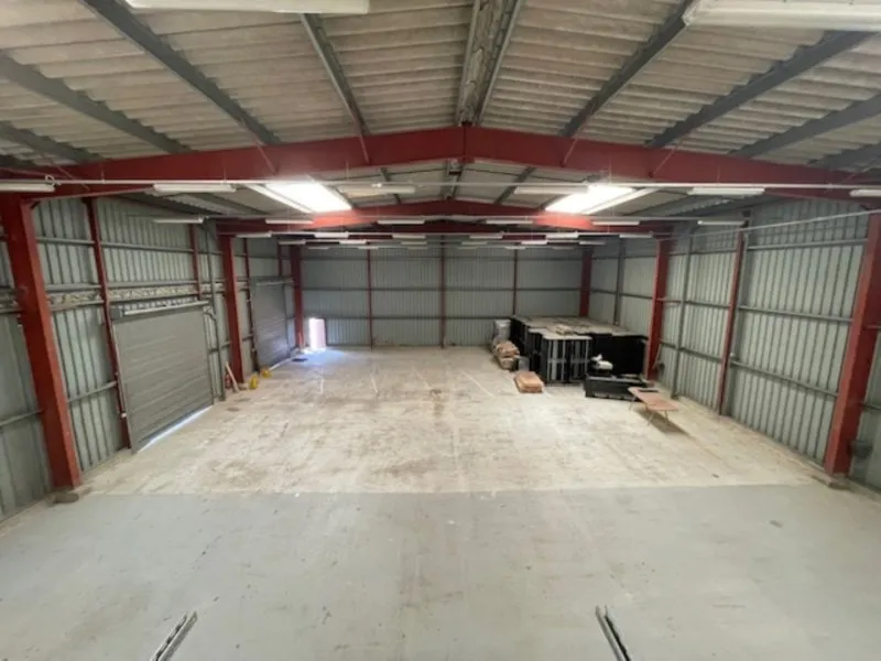 Photo 1