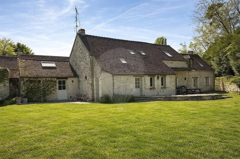 Photo 1