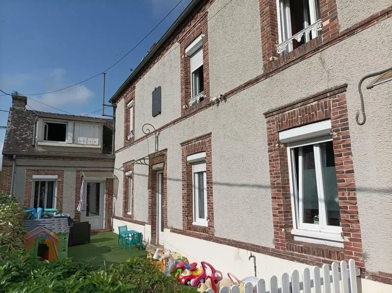 Photo 1