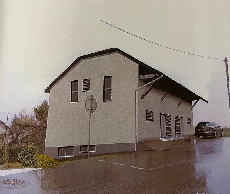 Photo 1