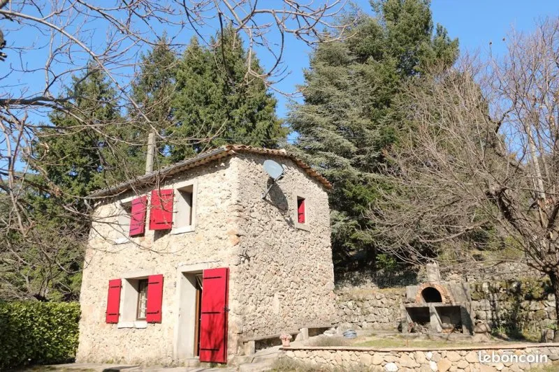 Photo 1