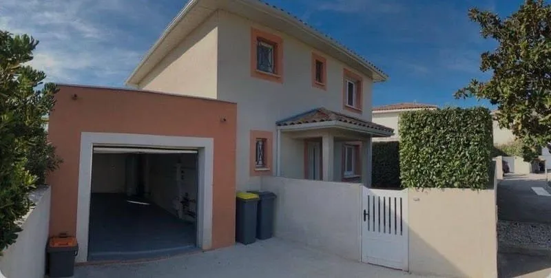 Photo 1