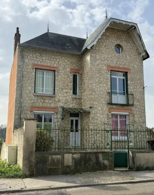 Photo 1