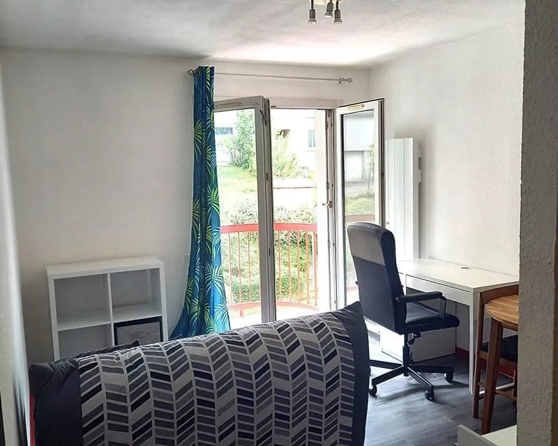 Photo 1