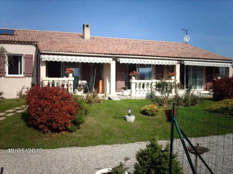 Photo 1