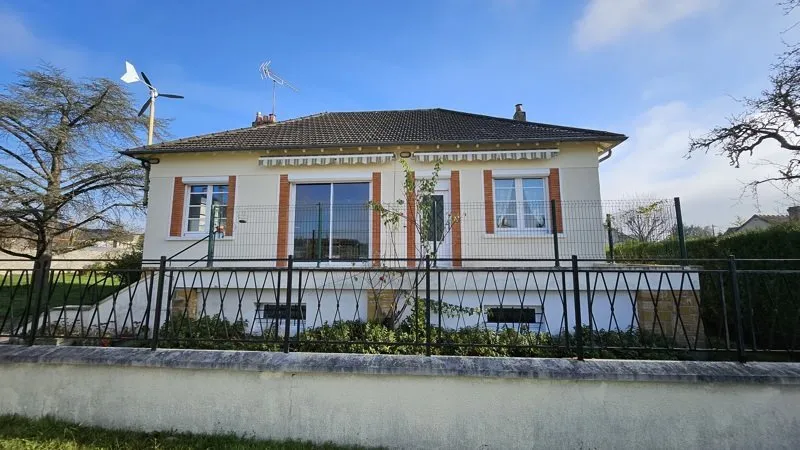Photo 1