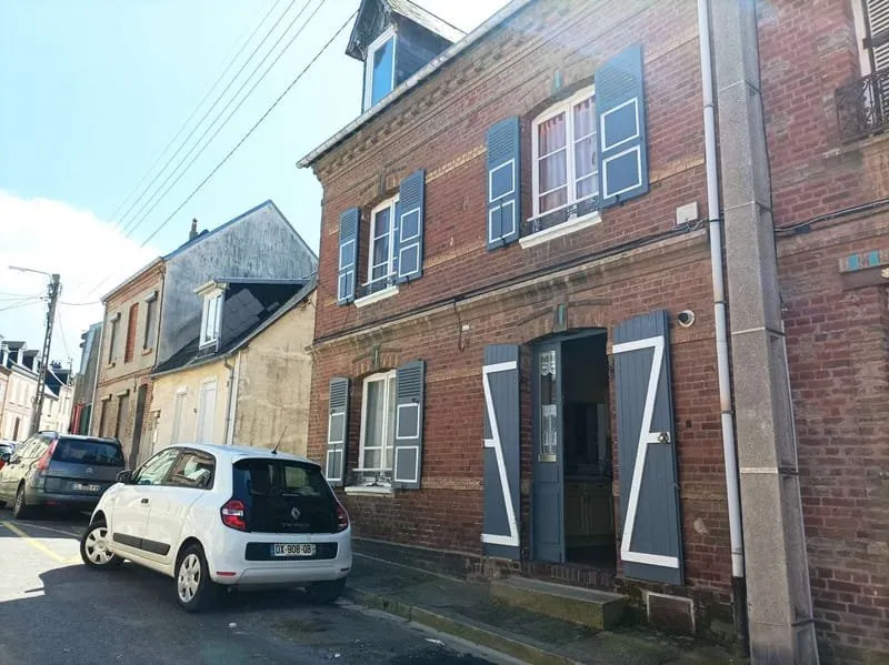 Photo 1
