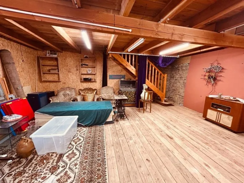 Photo 16