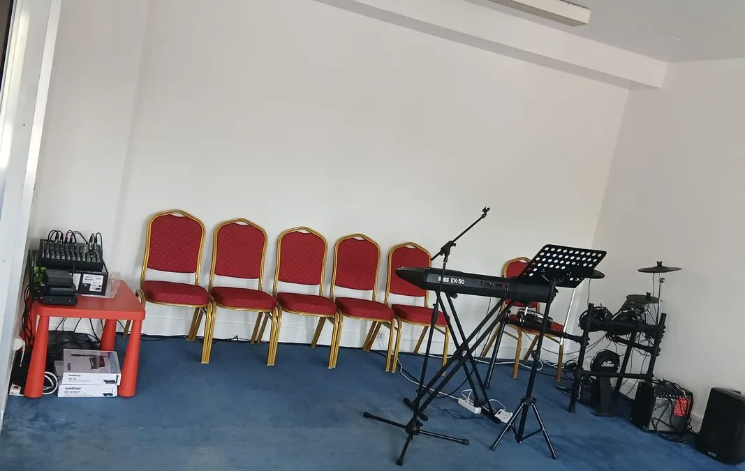 Photo 1