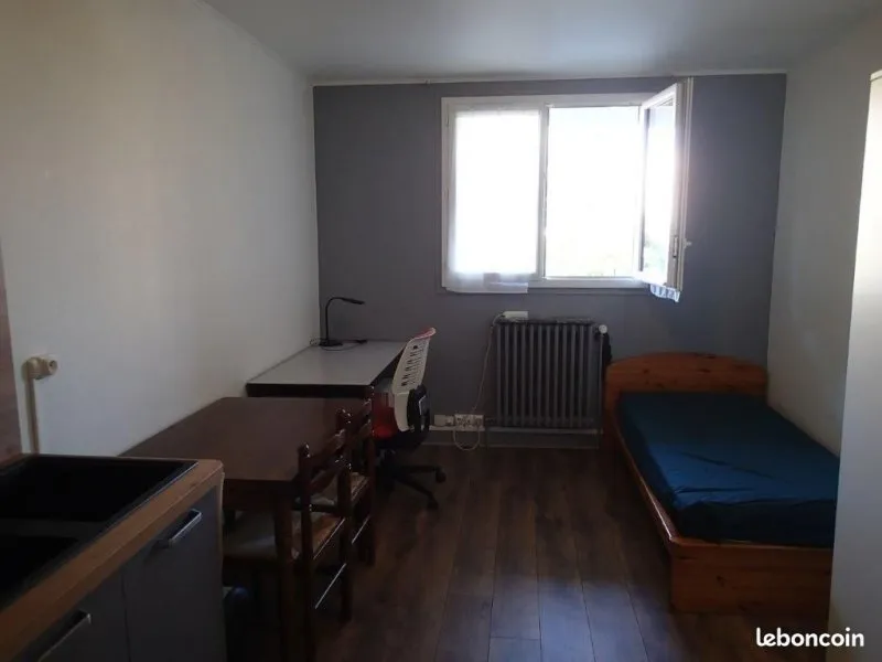 Photo 1