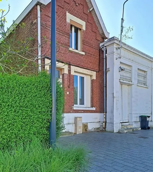 Photo 1