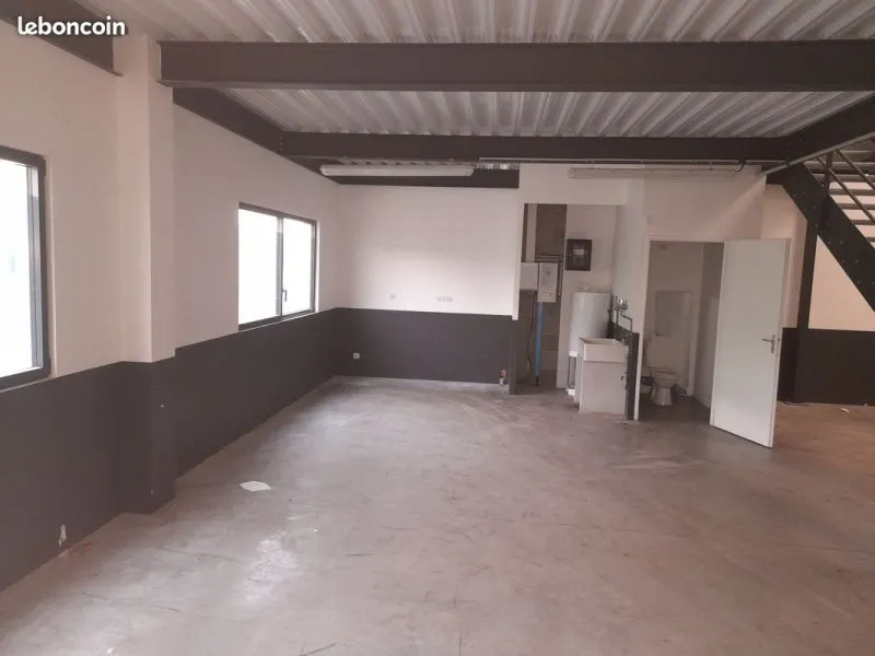 Photo 1