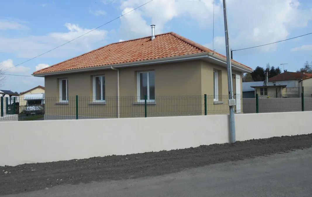 Photo 1