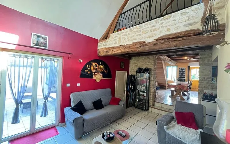 Photo 1