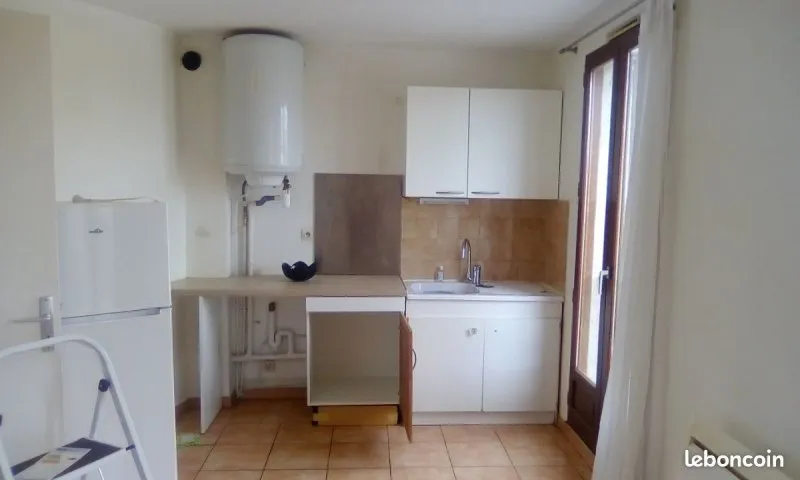 Photo 1