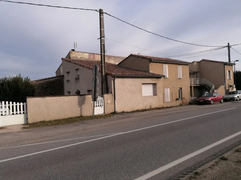Photo 1