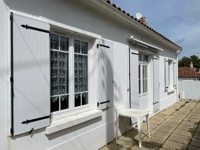 Photo 1