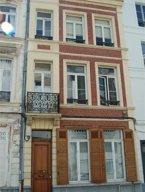 Photo 1