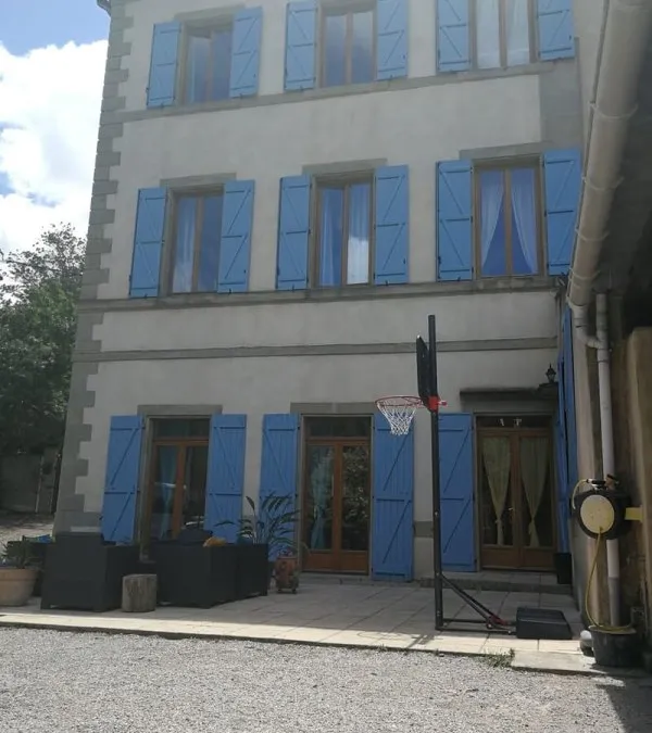 Photo 1