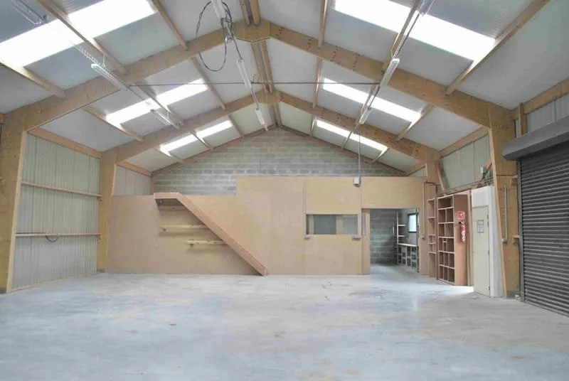 Photo 1