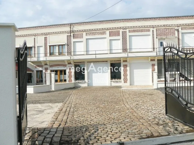 Photo 1