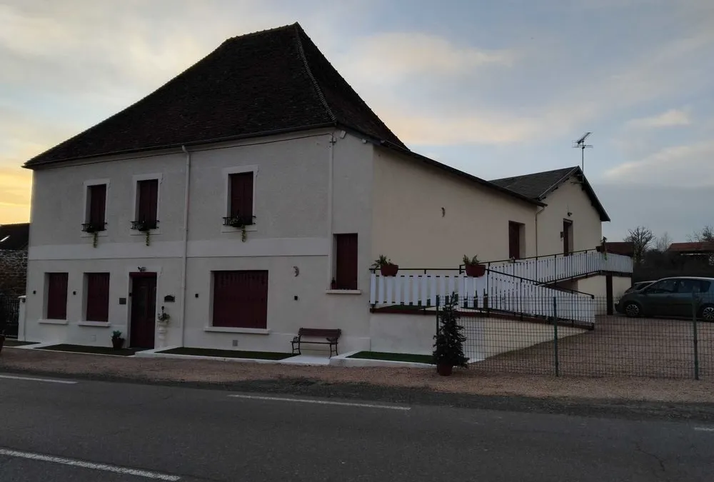 Photo 1