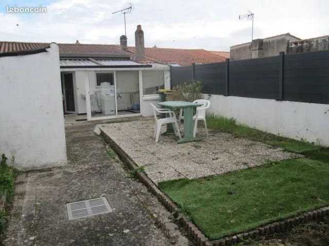 Photo 1