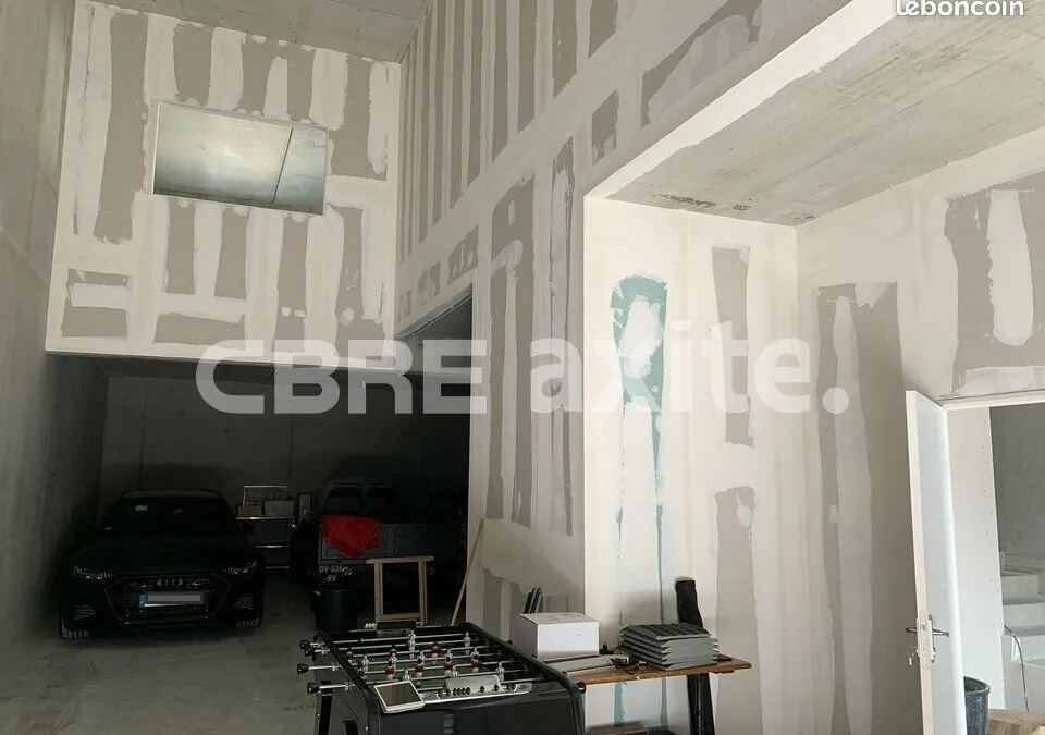 Photo 1