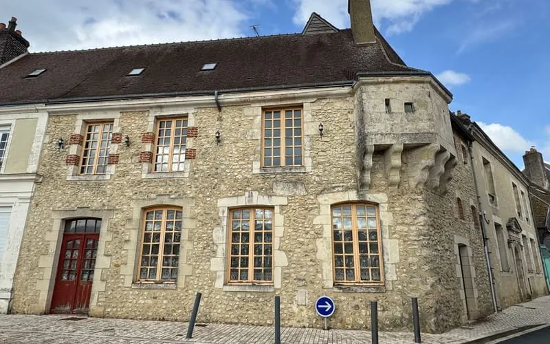 Photo 1