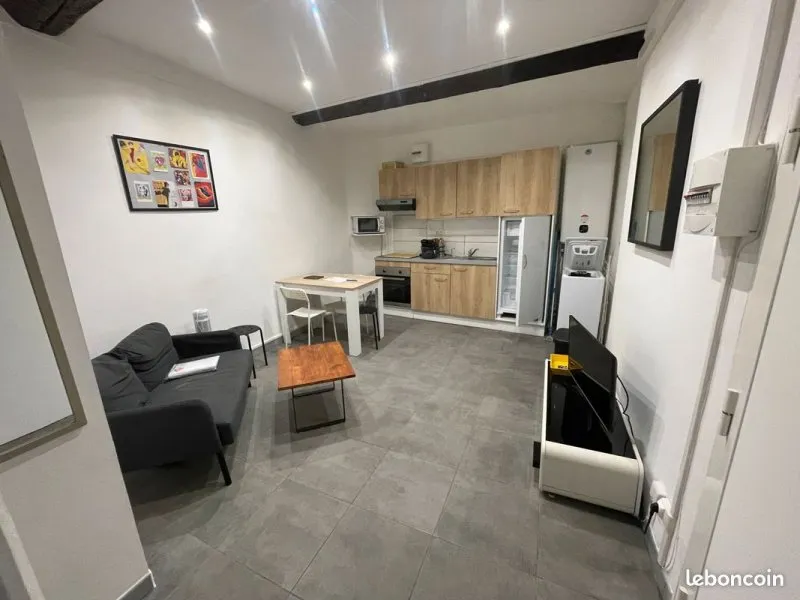 Photo 1