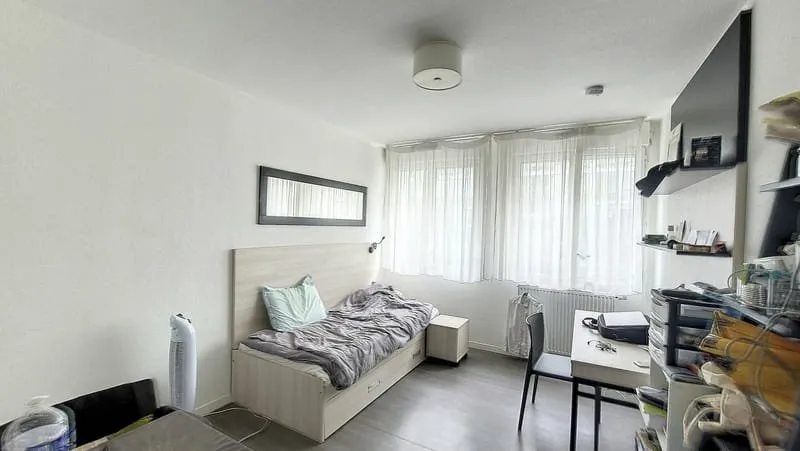 Photo 1