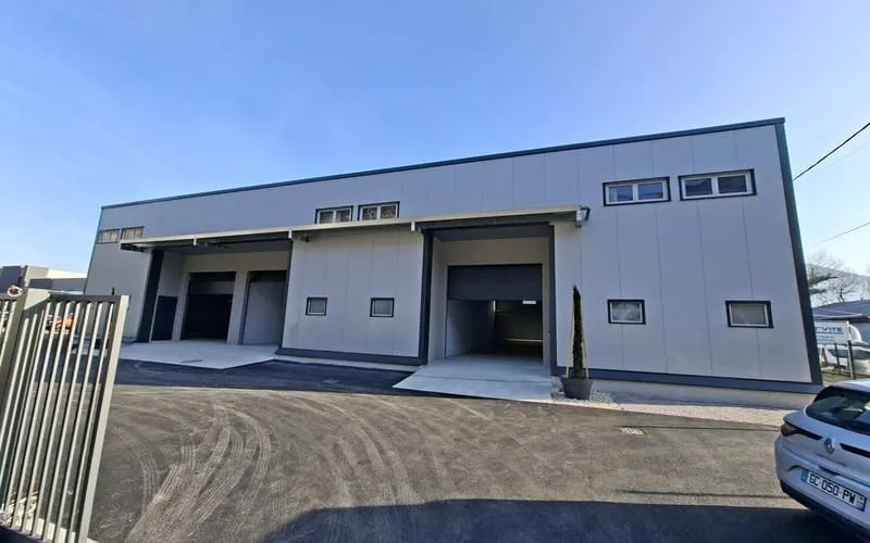 Photo 1