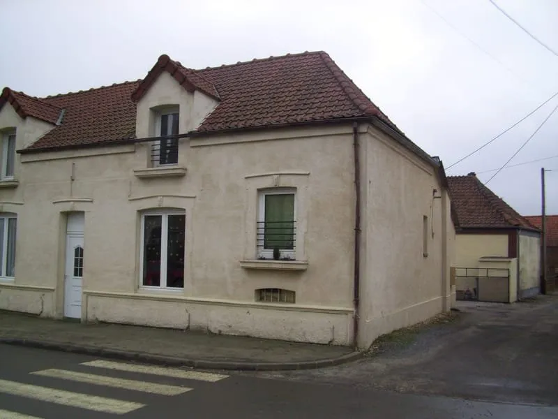 Photo 1