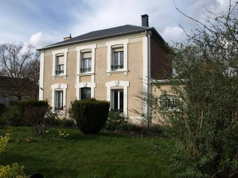 Photo 1