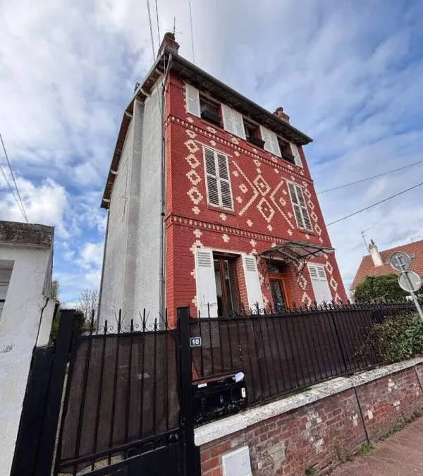 Photo 1