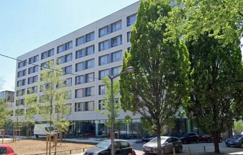 Photo 1