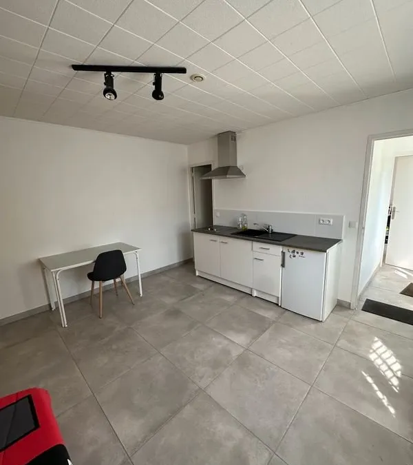 Photo 1