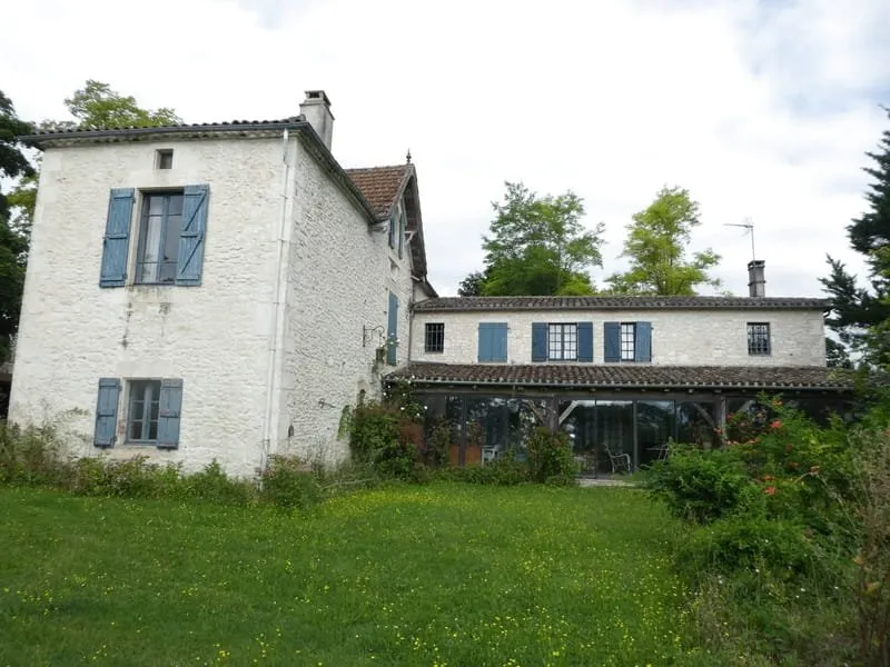 Photo 1