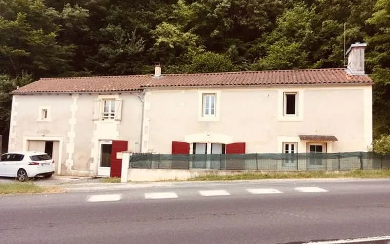Photo 1