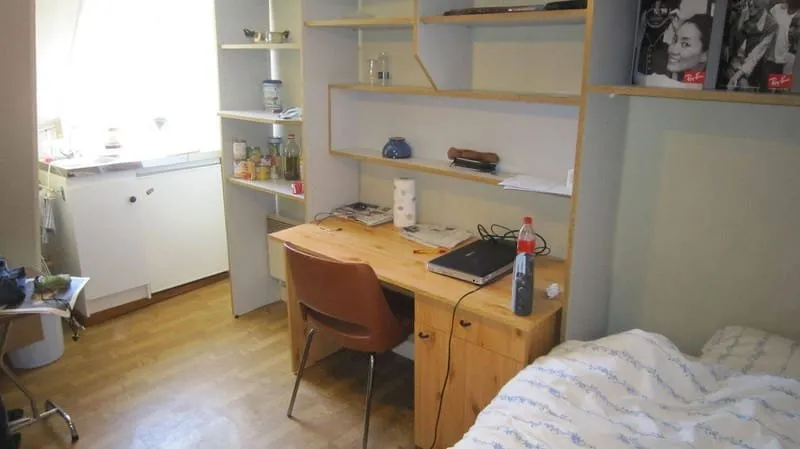 Photo 1