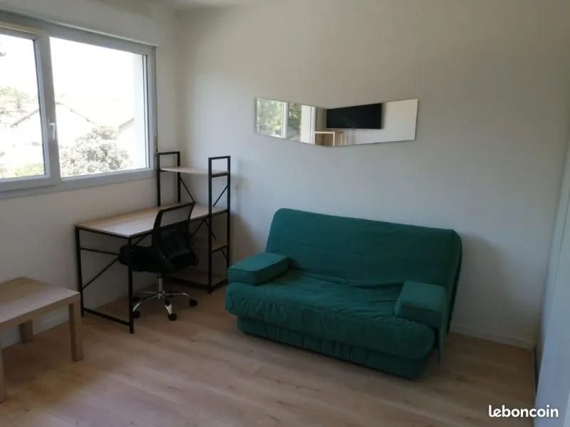 Photo 1